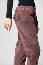 Malibu Jogger City women’s chino trousers in corduroy relaxed fit