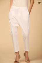 Malibu Jogger pantalone chino donna in gabardina relaxed fit ①