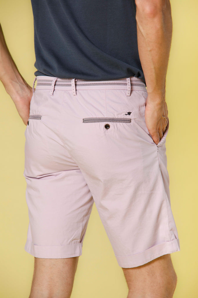 immagine 4 di bermuda chino uomo in gabardina stretch con nastri modello torino tapes colore glicine slim fit di Mason's