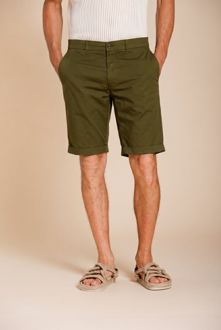 London men's chino bermuda in stretch gabardine regular fit ①