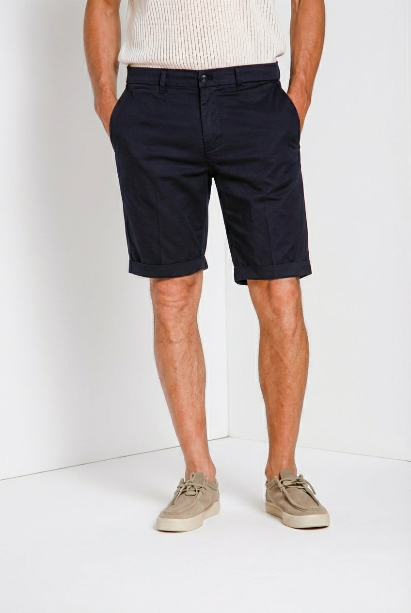 London men's chino bermuda in stretch gabardine regular fit ①