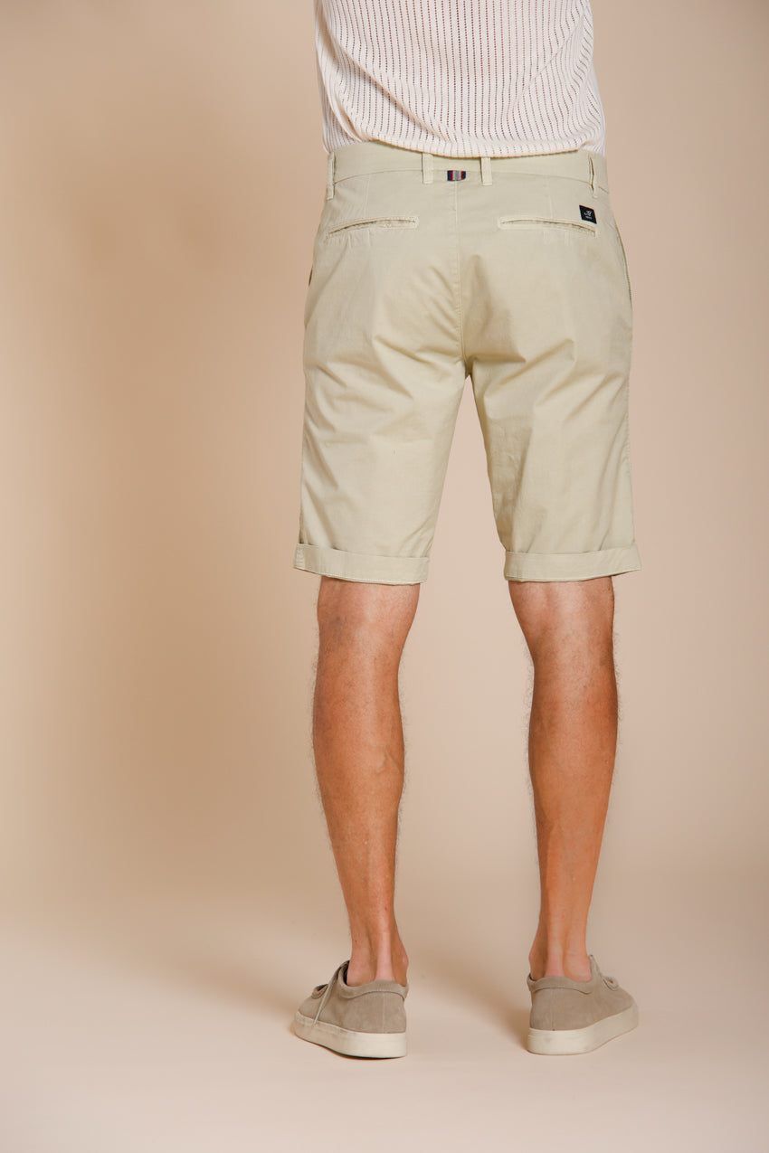 London Bermuda Chino Herren aus Stretch-Gabardine regular fit ①