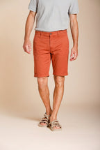 London Bermuda Chino Herren aus Stretch Gabardine regular fit ①