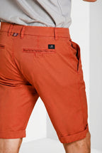 London men's chino bermuda in stretch gabardine regular fit ①