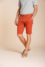 London Bermuda Chino Herren aus Stretch Gabardine regular fit ①