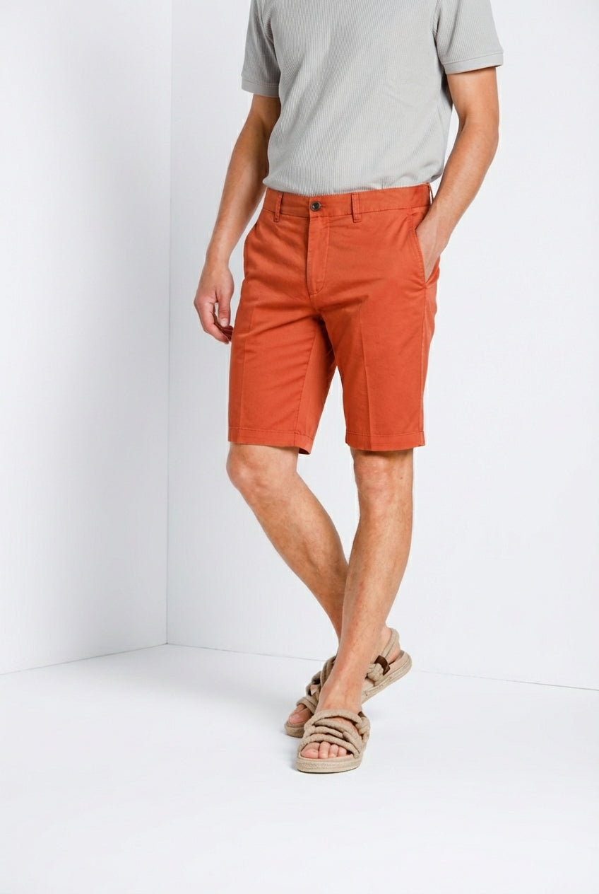 London men's chino bermuda in stretch gabardine regular fit ①