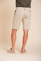 London bermuda chino hombre en gabardina stretch regular fit ①