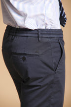 Milano Jogger Travel bermuda chino jogger homme en satin technique stretch slim fit