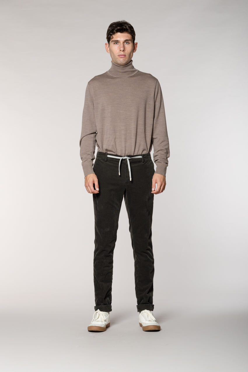 New York String pantalón chino jogger hombre en pana 1500 líneas regular fit