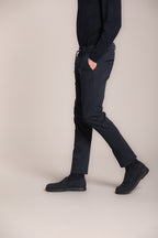 Foto 3 Milano Jogger Travel pantalone chino uomo in jersey active 4.0 extra slim fit