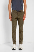 Milano Jogger Travel pantalone chino uomo in raso tecnico travel stretch extra slim fit