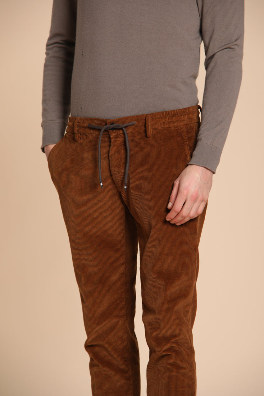 Foto 2 Milano Jogger pantalone chino uomo in velluto 500 righe extra slim fit