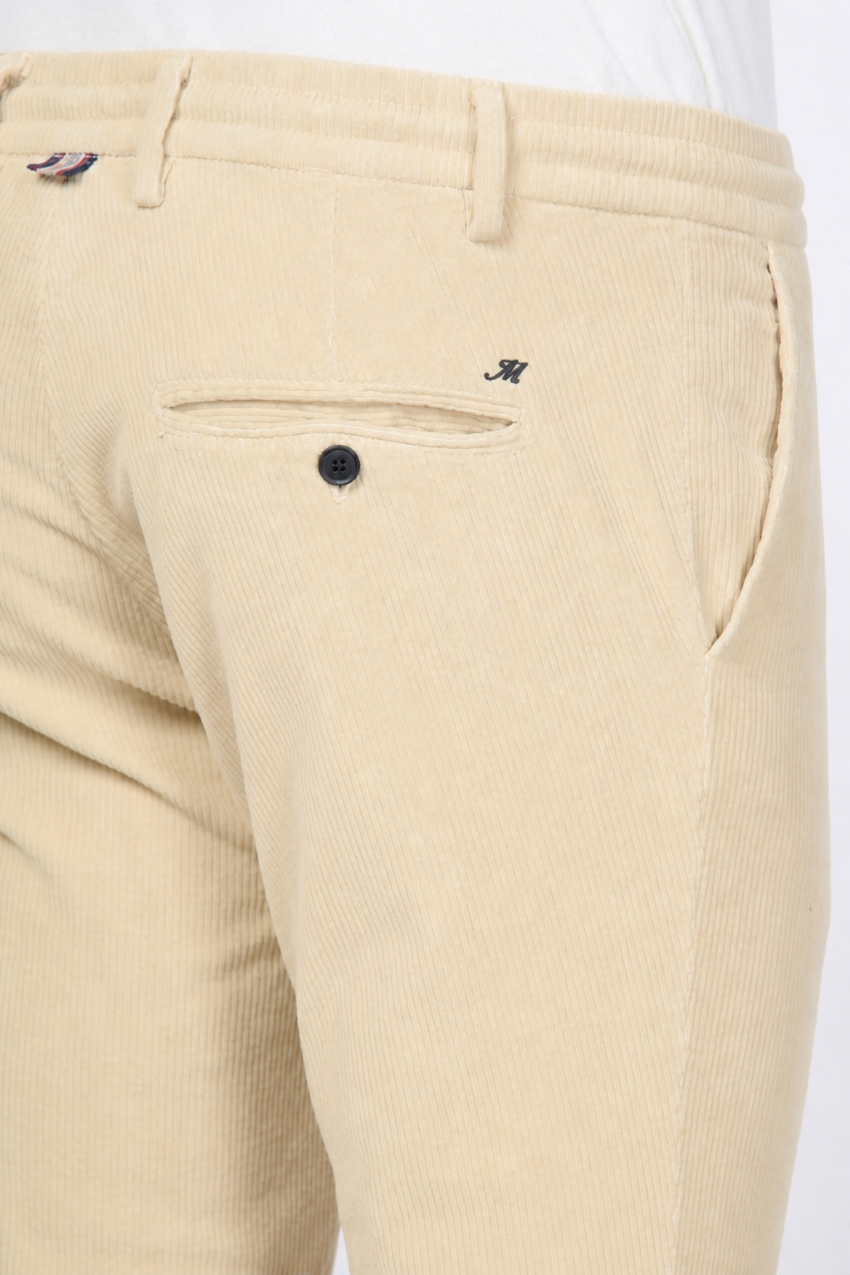 Milano Jogger Chinohose für Herren aus 500-Rippen-Feincord Extra Slim Fit