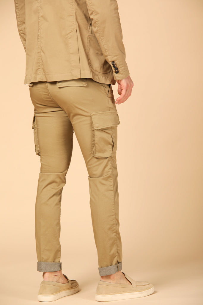 immagine 5 di pantalone cargo jogger uomo modello Chile Jogger Travel in kaki fit extra slim di Mason's