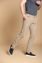Milano Dynamic pantalon chino jogger homme en jersey supertechnique Extra Slim Fit