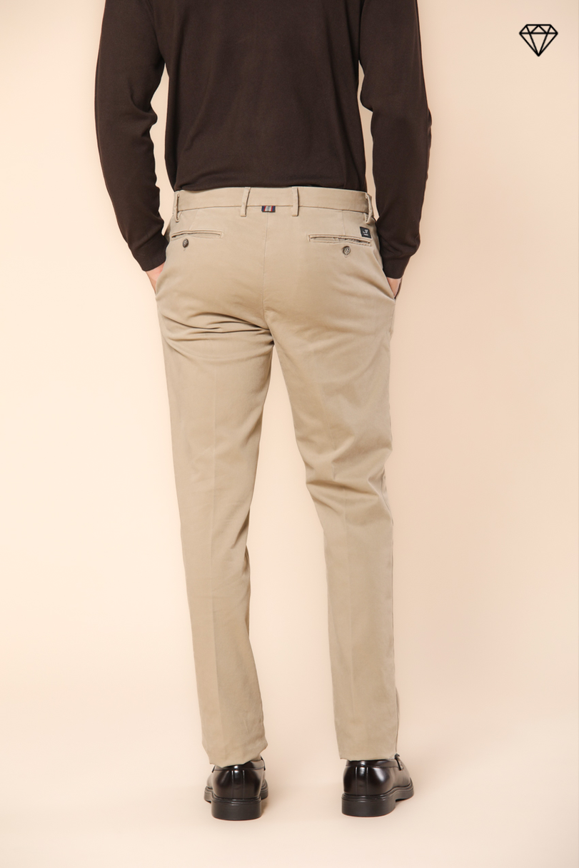 New York Herren  Chino Hose aus Gabardine Stretch regular Fit  ①.