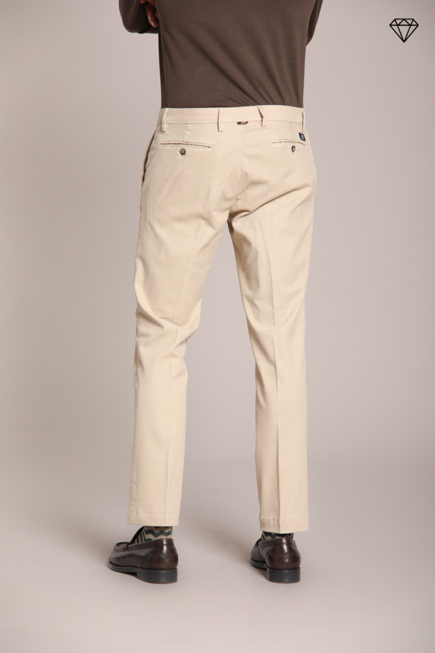 New York men's chino pants in stretch gabardine regular fit ①