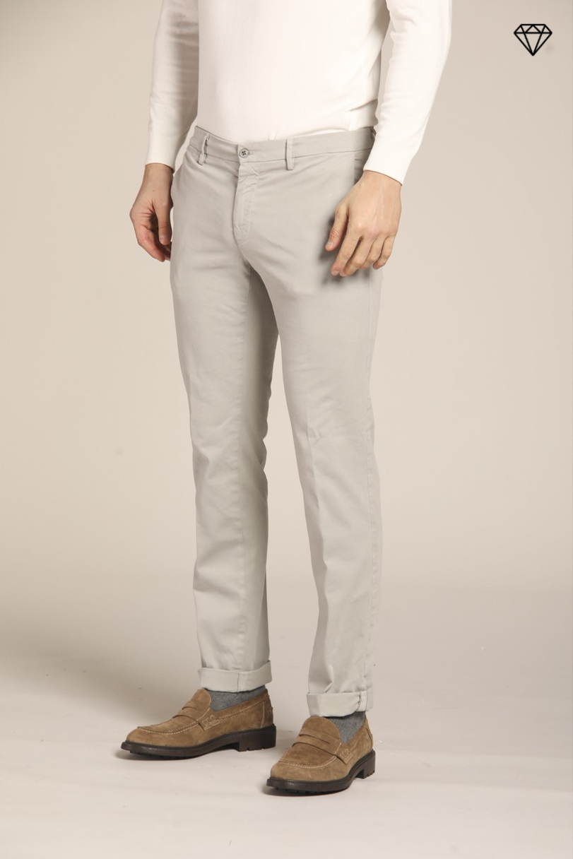 New York Herren Chino Hose aus Gabardine Stretch regular Fit  ①.