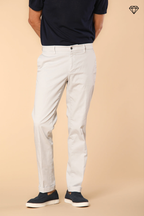 New York men's chino pants in stretch satin regular fit ①