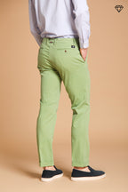 New York Herren Chino Hose aus Stretch-Satin Regular Fit ①