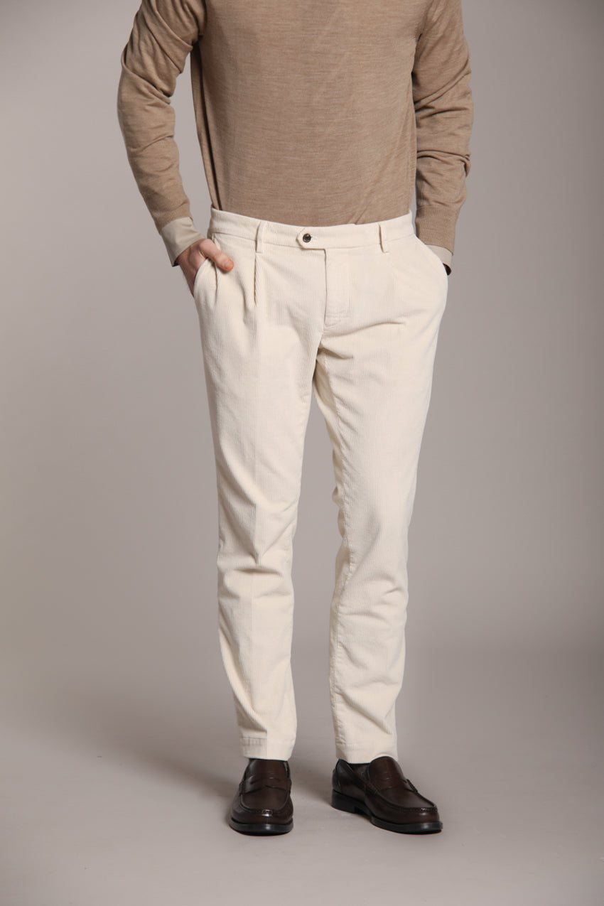 Foto 1 New York Time 1 Pinces pantalone chino uomo in velluto 500 righe regular fit