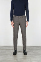 New York men’s chino pants in yarn-dyed birdseye pattern with regular fit
