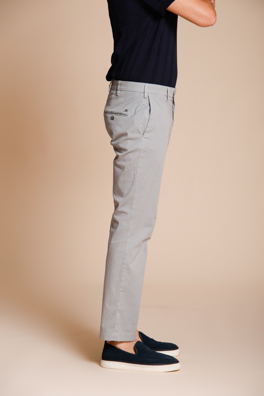 New York pantalón chino hombre en gabardina stretch regular fit ①