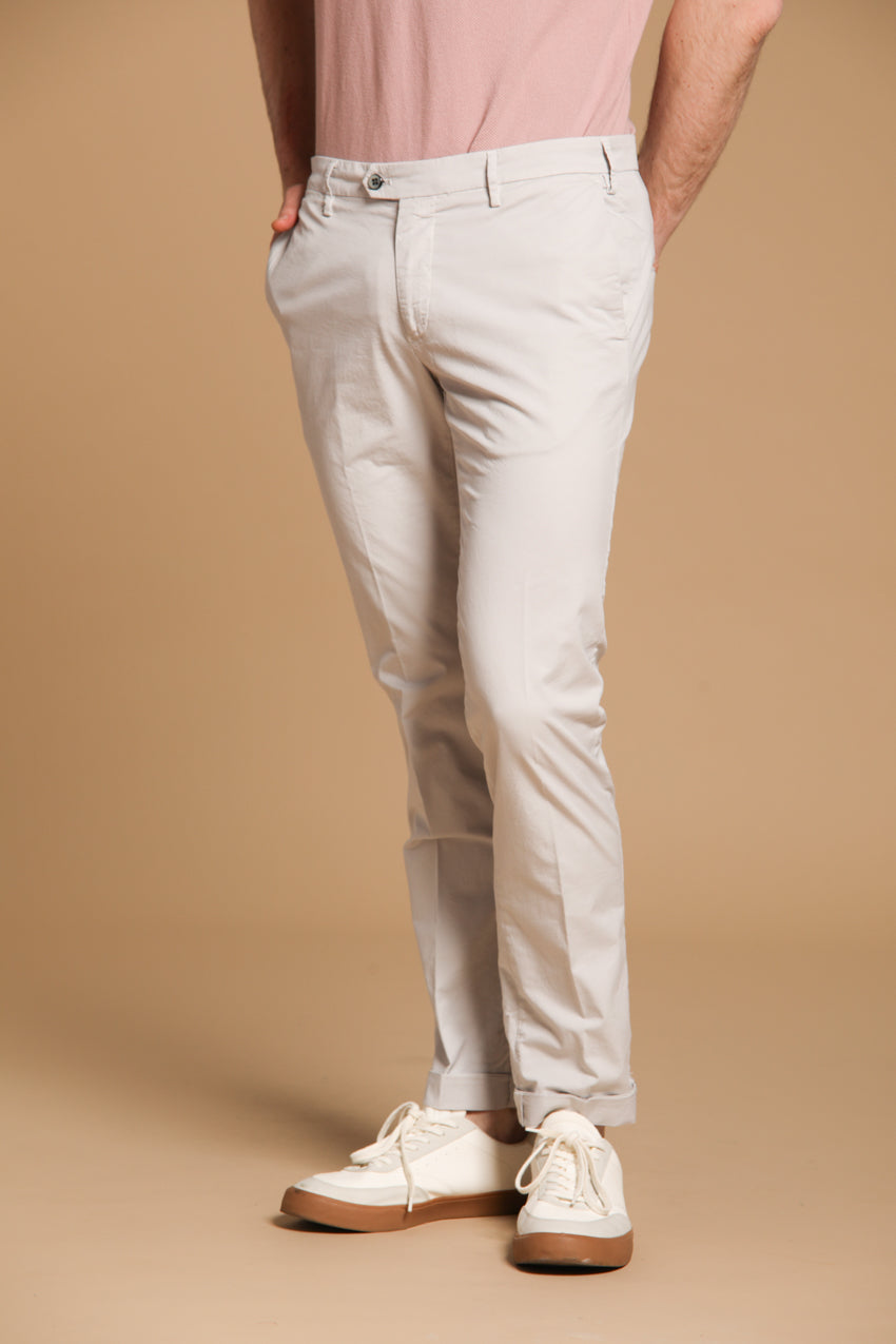 New York Tailored Men's Chino Pants in Pima Cotton Regular Fit