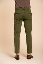 New York Herren Chino Hose aus Stretch Gabardine regular fit ①