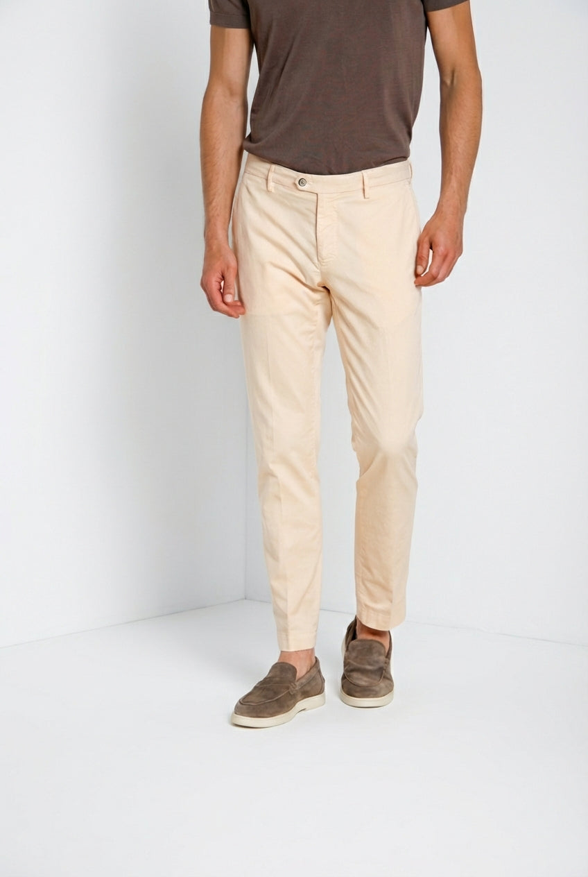 New York men's chino pants in stretch gabardine regular fit ①
