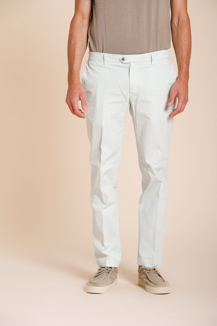 New York Hose Chino Herren aus Stretch-Gabardine regular fit ①