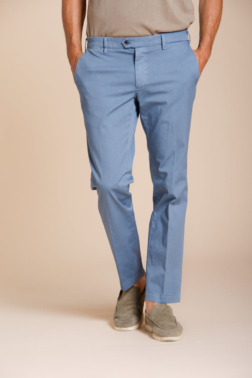 New York pantalón chino hombre en gabardina stretch regular fit ①