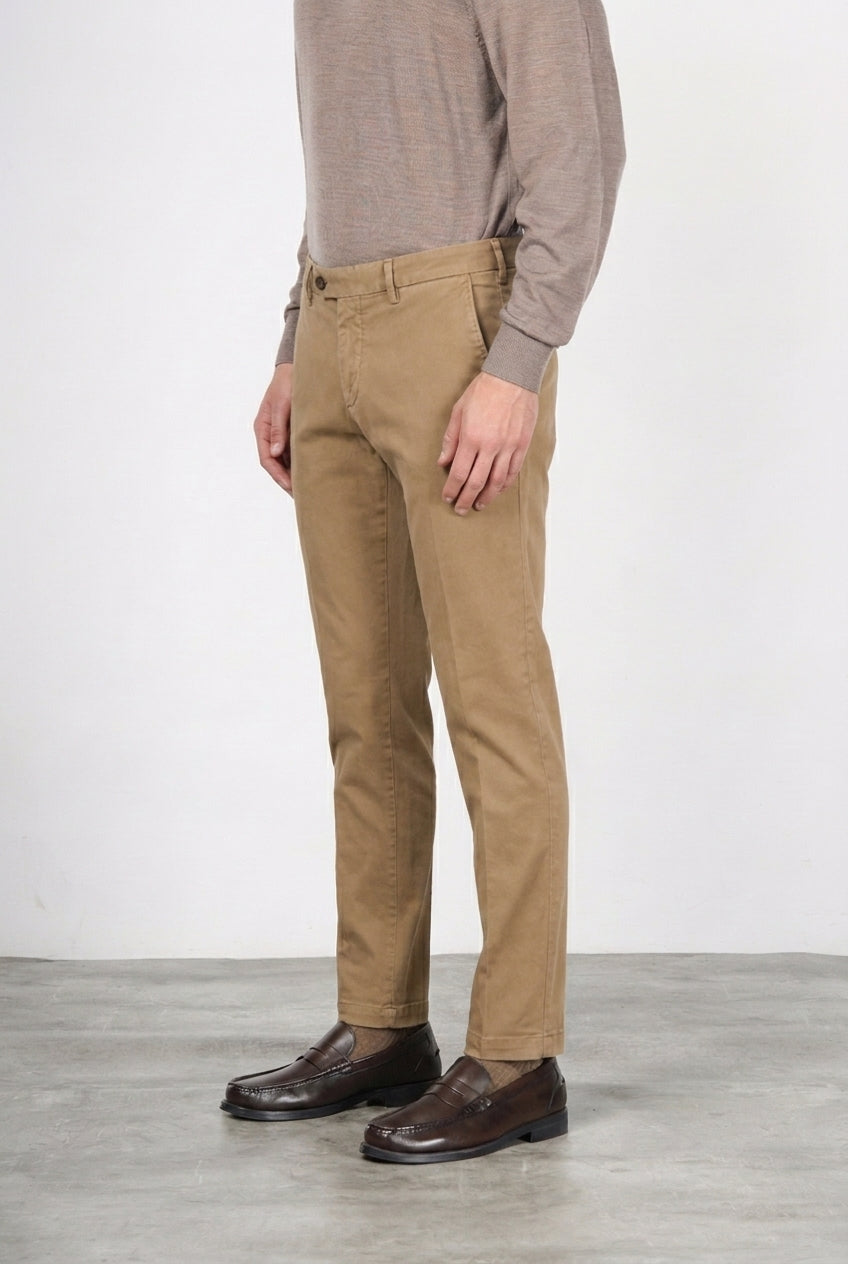 New York pantalone chino uomo in gabardina stretch regular fit ①