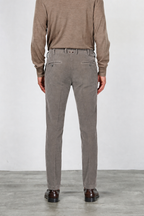 New York men’s chino pants in stretch 2000-wale velvet with regular fit ①
