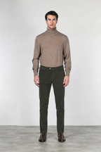 New York men’s chino pants in stretch 2000-wale velvet with regular fit ①
