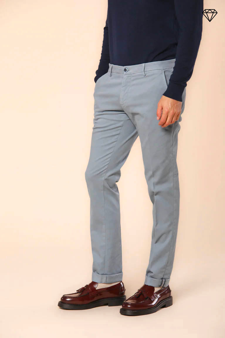 Milano pantalón chino hombre en gabardina stretch ajuste extra slim