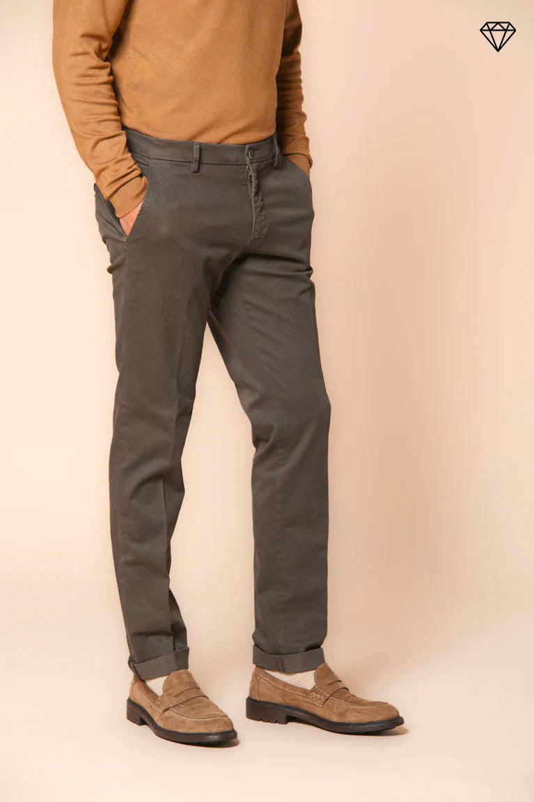 Milano Herren Chino Hose aus Gabardine Stretch extra slim Fit  ①.