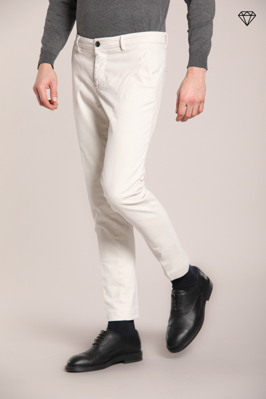 Milano pantalone chino uomo in gabardina stretch extra slim fit ①