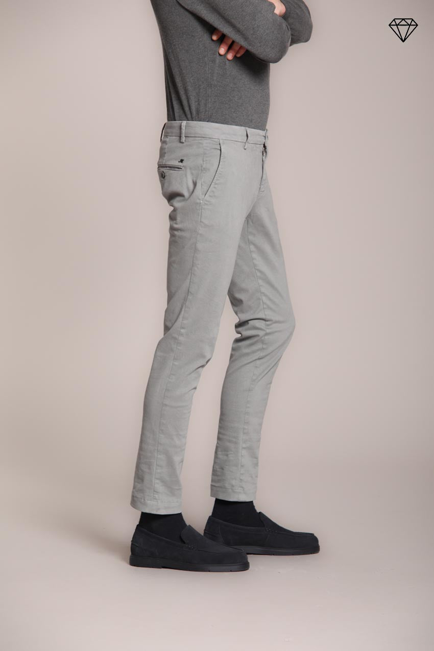 Foto 4 Milano pantalone chino uomo in gabardina stretch extra slim fit ①