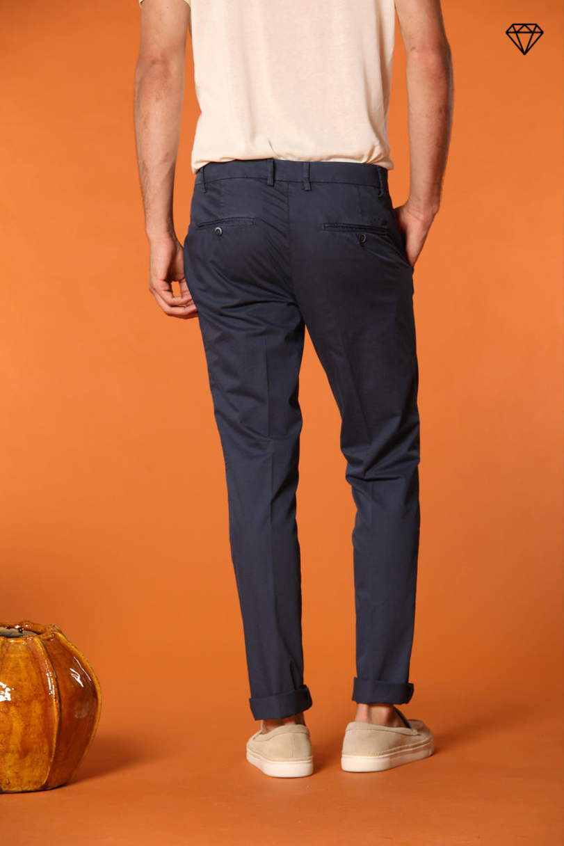 Milano pantalone chino uomo in cotone pima extra slim fit ①