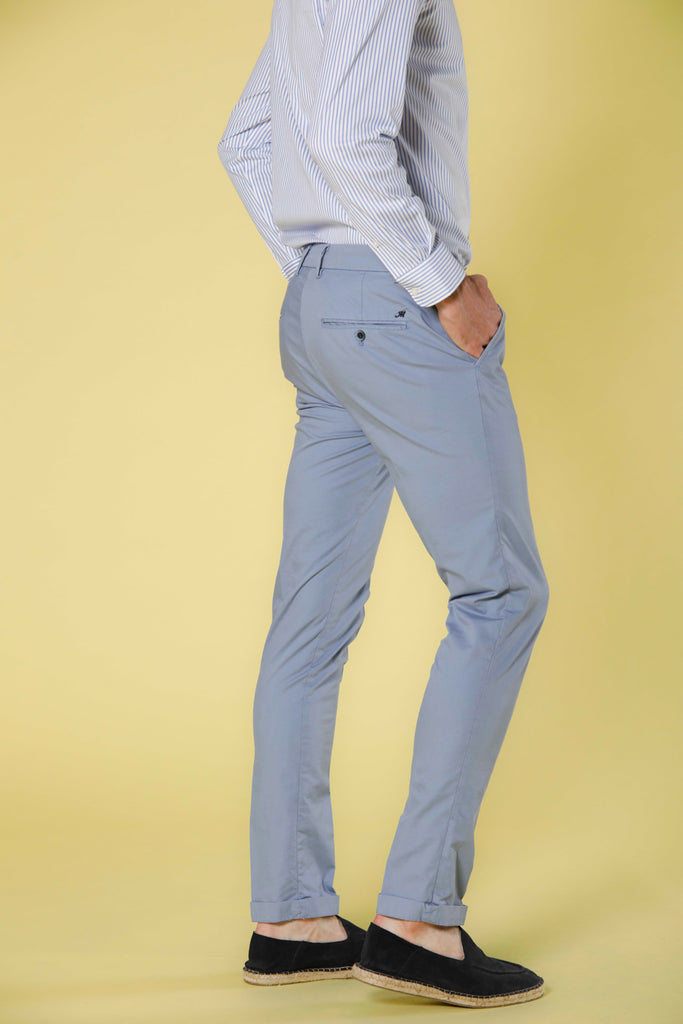 Immagine 3 di pantalone chino uomo in gabardina stretch azzurro modello Milano Style di Mason's
