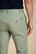 Milano pantalone chino uomo in gabardina stretch extra slim fit ①