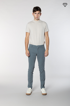 Milano pantalone chino uomo in gabardina stretch extra slim fit ①