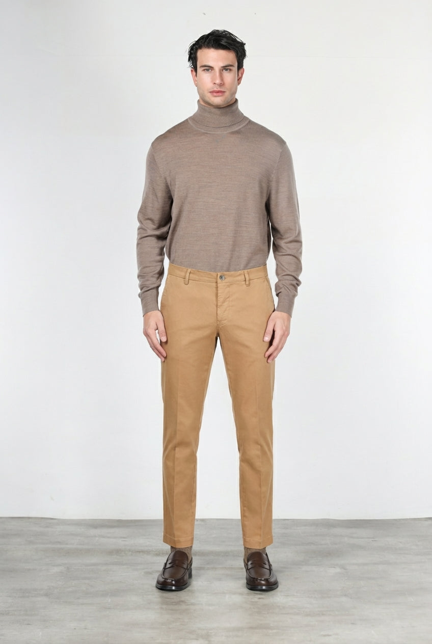 Milano pantalon chino homme en gabardine stretch extra slim fit ①
