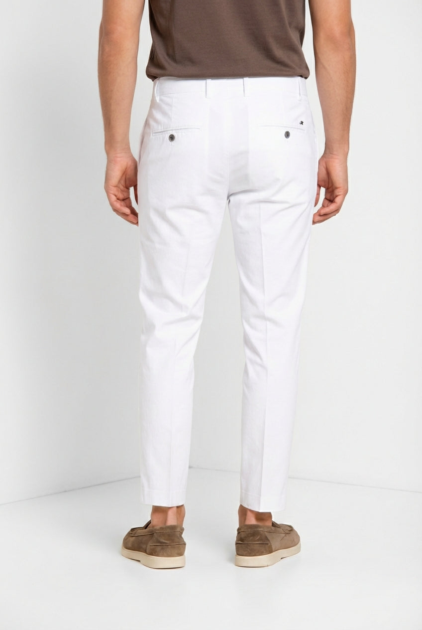 Milano pantalón chino hombre en gabardina stretch extra slim fit ①