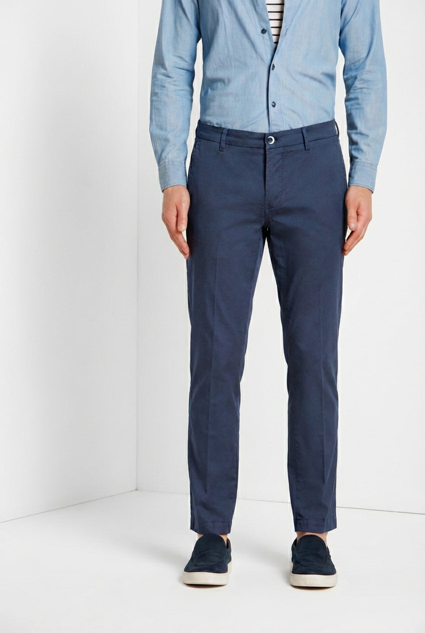 Milano pantalon chino homme en gabardine stretch extra slim fit ①