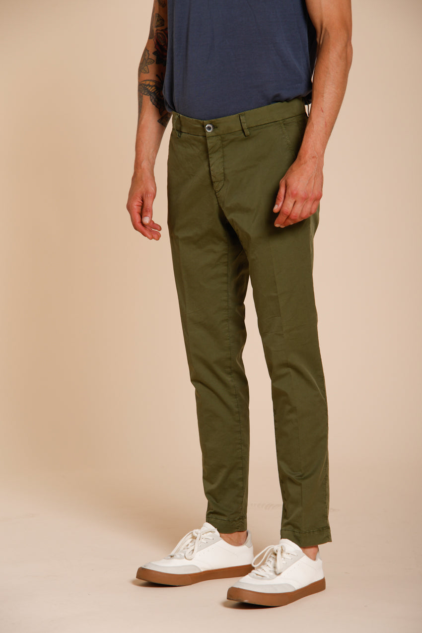 Milano pantalon chino homme en gabardine stretch extra slim fit ①