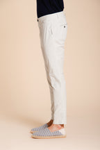 Milano pantalone chino uomo in gabardina stretch extra slim fit ①