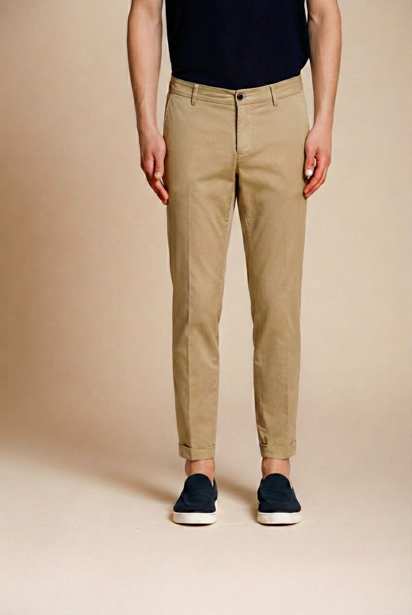 Milano pantalone chino uomo in gabardina stretch extra slim fit ①