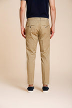 Milano pantalón chino hombre en gabardina stretch extra slim fit ①